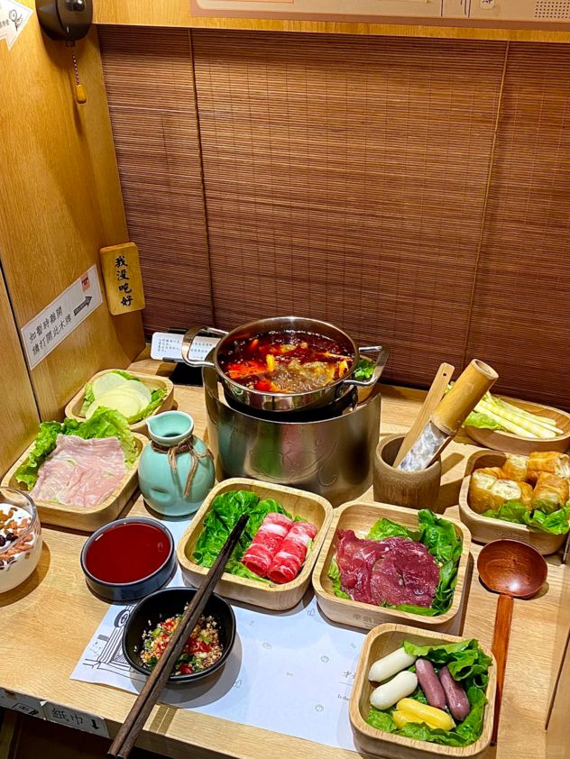 在占领年轻人的市场开元棋牌玄学火锅正(图6)